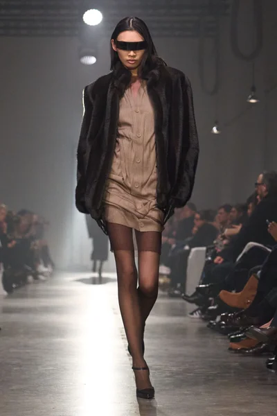 Look 7